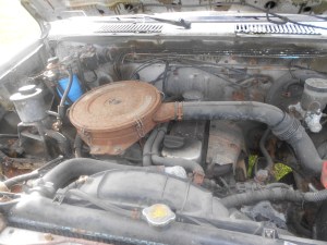 den 4 cylinders dieselhakker ryger mere end den flytter bilen men den er heldigvis dejlig ukompliceret at skrue på 